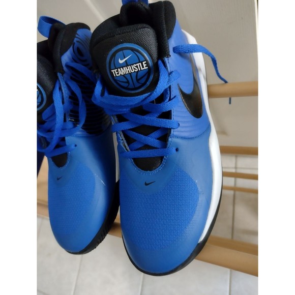 Nike Team Hustle Blue Kids Shoes Size 5.5Y #new - Picture 3 of 6